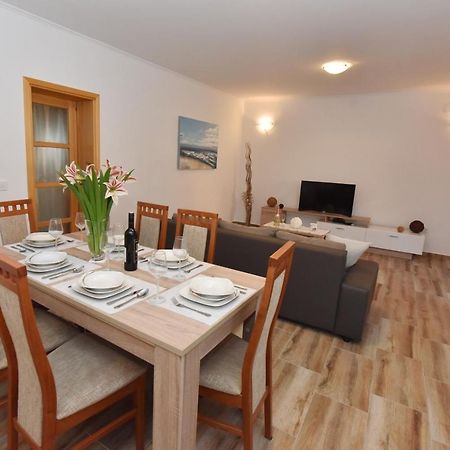 Apartamento Lea Šibenik Exterior foto