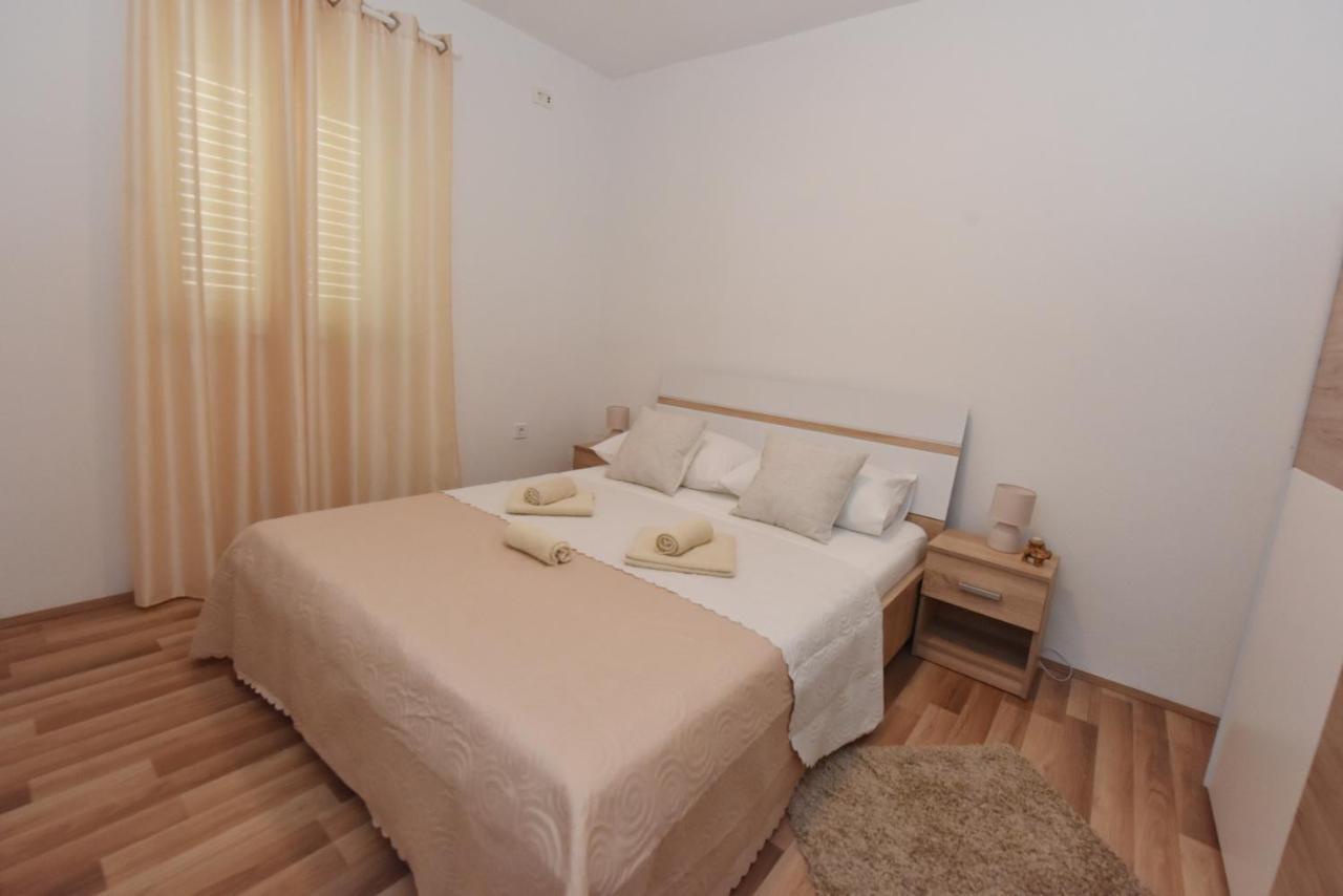 Apartamento Lea Šibenik Exterior foto